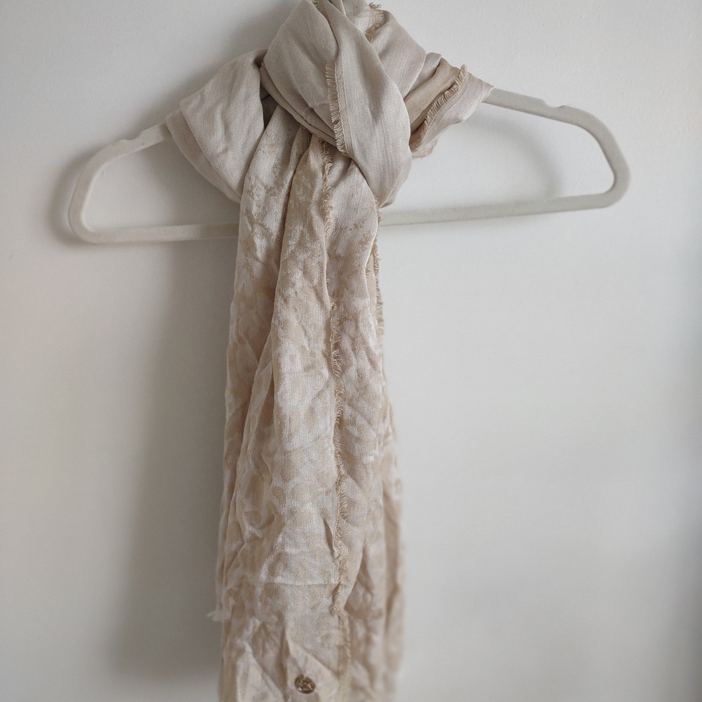 Calvin Klein Beige and White Patterned Scarf